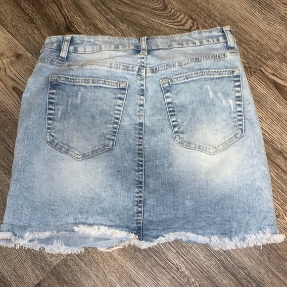EIGHTYTWO denim skirt - Picture 2 of 4